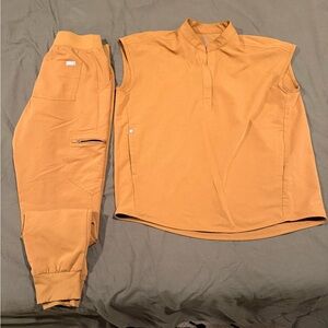 Figs Earth Technical Collection Rafaela Top & Zamora Jogger Bottom